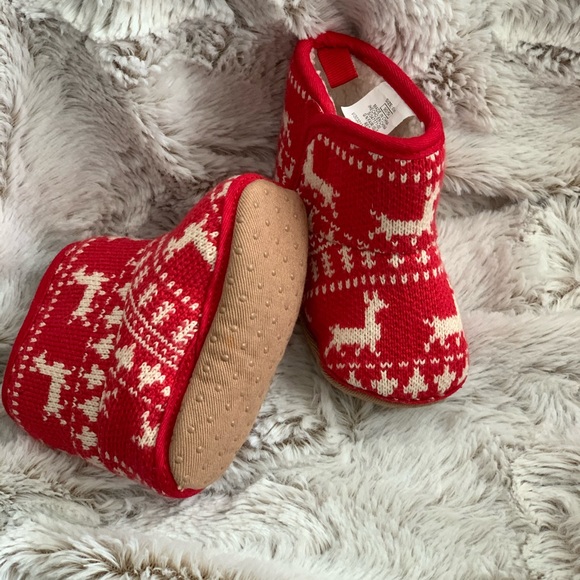 Old Navy Reindeer NB Booties - Picture 5 of 10